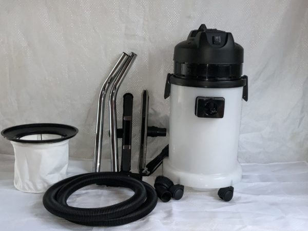 Vacuum Dry and Wet Cleaner